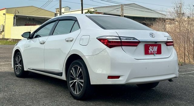 I KEY/ 多功能螢幕 /倒車顯影 /導航系統 /恆溫空調 /定速 /抬頭顯示器  第16張相片