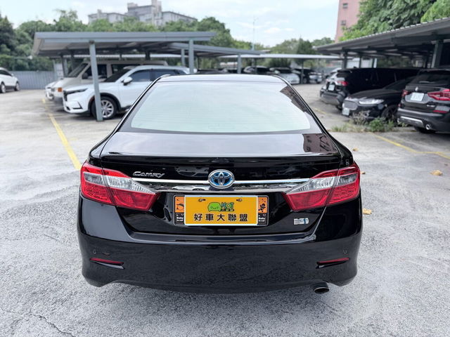 TOYOTA豐田 CAMRY HYBRID  第4張相片