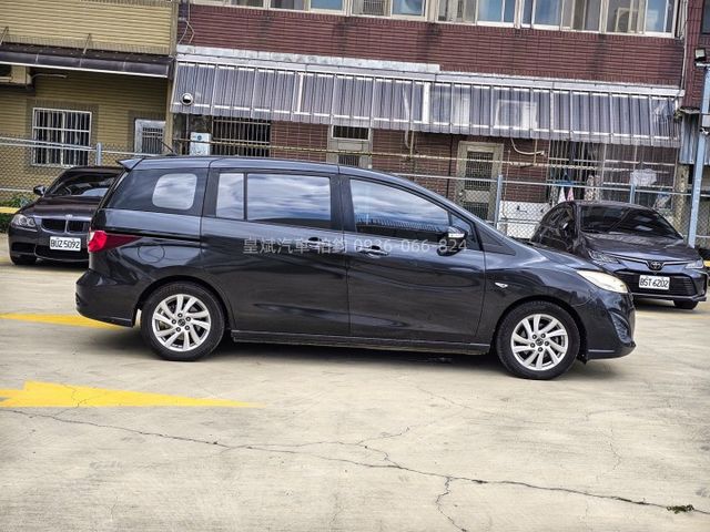 2014年Mazda 5 尊爵/天窗/雙電動滑門/恆溫/電動椅/安卓機/顯影/雷達  第5張相片
