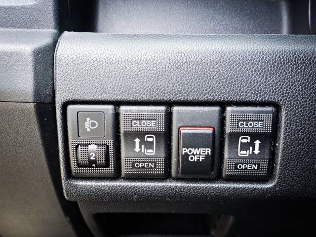 2014年Mazda 5 尊爵/天窗/雙電動滑門/恆溫/電動椅/安卓機/顯影/雷達  第13張相片