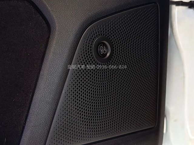 2019年Focus STline 免Key/B&O音響/換檔撥片/ACC/車道偏移  第12張相片
