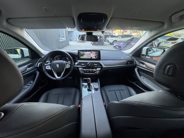 BMW寶馬 520I  第9張相片