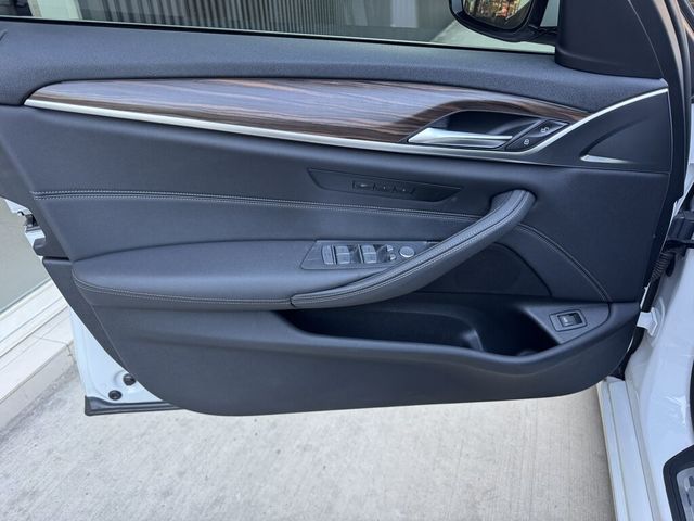 BMW寶馬 520I  第14張相片