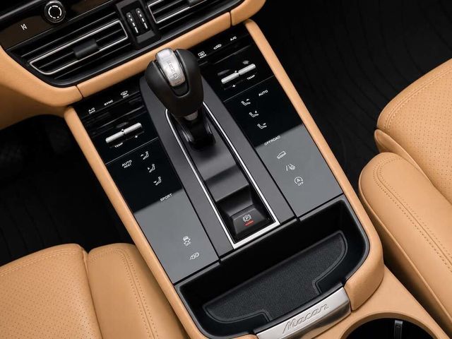 PORSCHE保時捷 MACAN  第7張相片