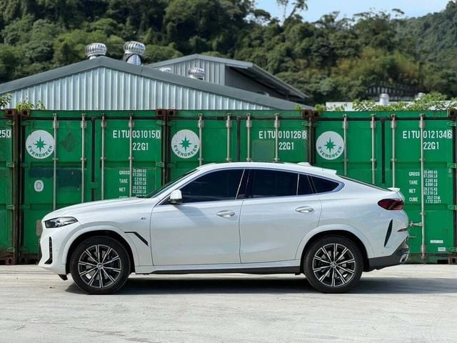 BMW寶馬 X6 XDRIVE40I  第4張相片