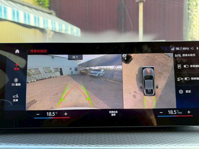 M Sport 原版件 配備~單記憶椅/ACC/盲點/無線充電座/HUD/換檔撥片/環景/電尾門 (海佃店)  第10張相片