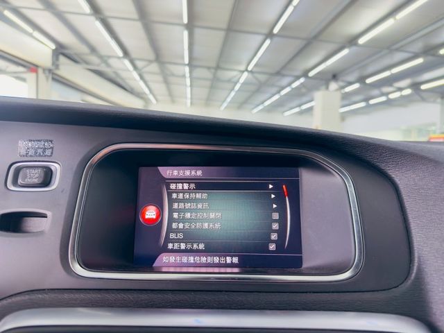 T3安全旗艦版 原鈑件 天窗/雙電動椅/單記憶座椅/ACC/車道保持輔助/自動停車輔助/盲點/倒車顯影 (北安店)  第11張相片