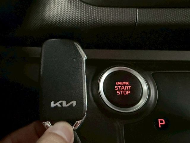 高階簽名版 原版件 定速/單通風椅/前後座加熱椅/盲點/車道偏移/Apple CarPlay/方向盤加熱 (北安店)  第16張相片