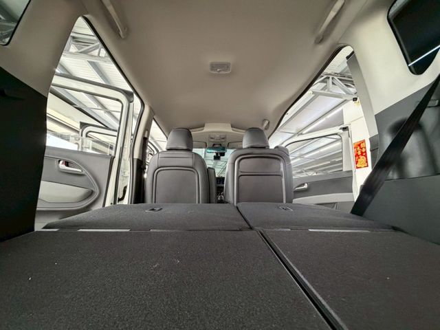 高階簽名版 原版件 定速/單通風椅/前後座加熱椅/盲點/車道偏移/Apple CarPlay/方向盤加熱 (北安店)  第18張相片