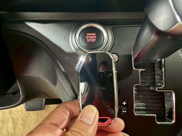 Signature 原版件 定速/單通風椅/前後座加熱椅/盲點/車道偏移/Apple CarPlay (海佃店)  第14張相片