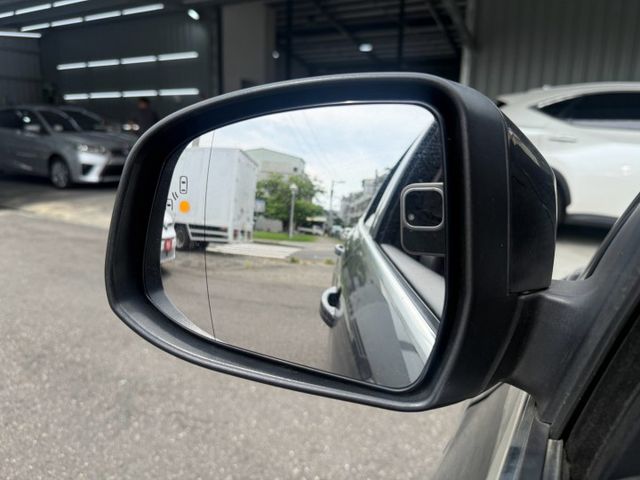 頂級運動版 配備~I-KEY/車道偏移/天窗/定速/換檔撥片/Apple CarPlay/倒車顯影 (海佃店)  第15張相片