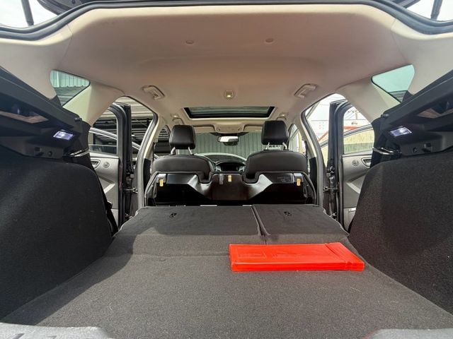 頂級運動版 配備~I-KEY/車道偏移/天窗/定速/換檔撥片/Apple CarPlay/倒車顯影 (海佃店)  第17張相片
