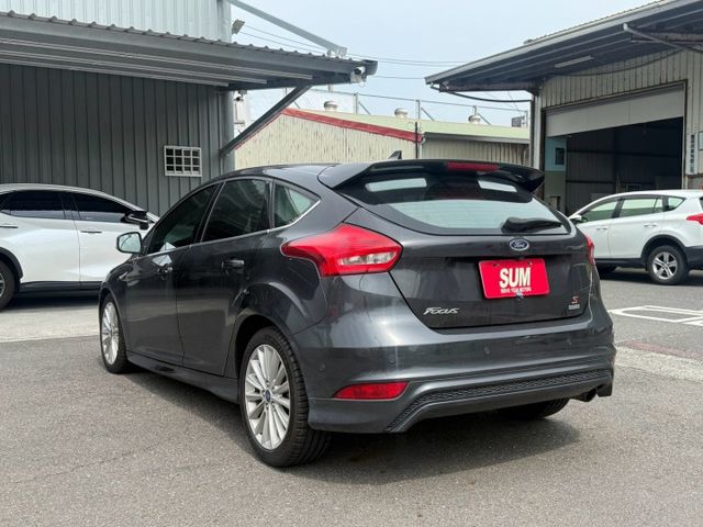 頂級運動版 配備~I-KEY/車道偏移/天窗/定速/換檔撥片/Apple CarPlay/倒車顯影 (海佃店)  第20張相片