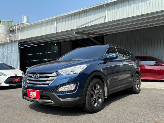 首席型 原版件 4WD 配備~定速/倒車顯影/導航/HUD/電動後視鏡/循跡防滑 (海佃店)  第1張相片