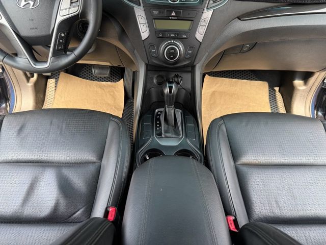 首席型 原版件 4WD 配備~定速/倒車顯影/導航/HUD/電動後視鏡/循跡防滑 (海佃店)  第13張相片