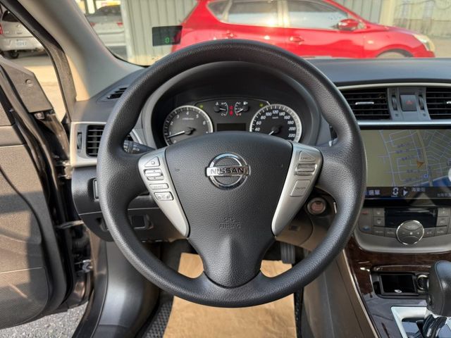 豪華影音版 原版件 配備~I-KEY/定速/倒車顯影/導航/HUD/電動後視鏡 (海佃店)  第9張相片
