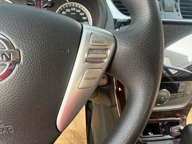 豪華影音版 原版件 配備~I-KEY/定速/倒車顯影/導航/HUD/電動後視鏡 (海佃店)  第11張相片