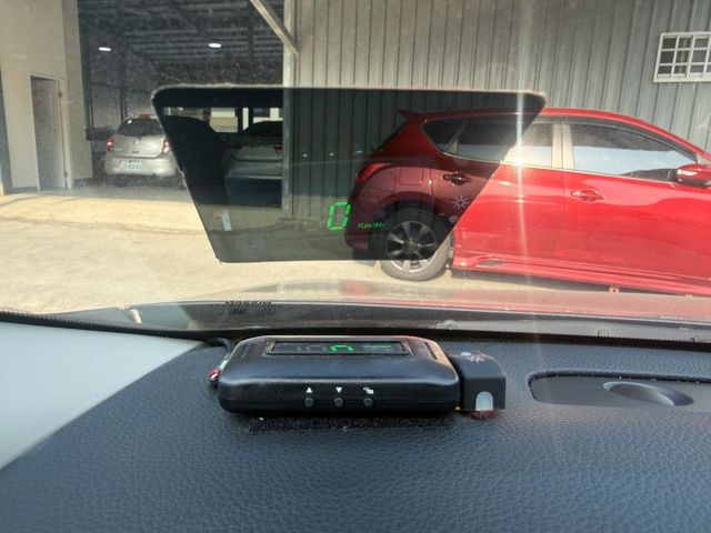 豪華影音版 原版件 配備~I-KEY/定速/倒車顯影/導航/HUD/電動後視鏡 (海佃店)  第17張相片
