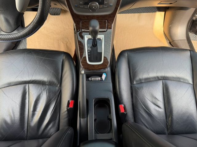 豪華影音版 原版件 配備~I-KEY/定速/倒車顯影/導航/HUD/電動後視鏡 (北安店)  第11張相片