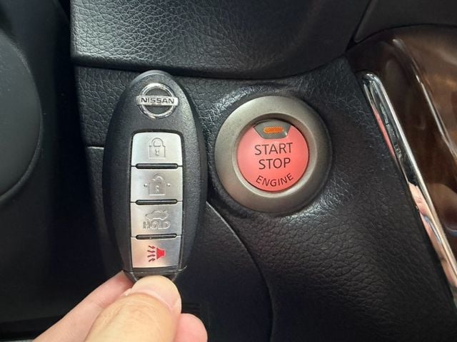 豪華影音版 原版件 配備~I-KEY/定速/倒車顯影/導航/HUD/電動後視鏡 (北安店)  第12張相片
