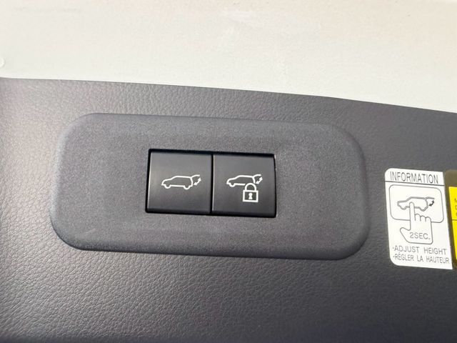 原版件 雙電動椅/ACC/換檔撥片/Apple CarPlay/盲點/電尾門/冰鑽隔熱紙 (北安店)  第16張相片