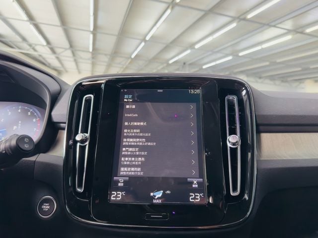 PLUS T2 原版件 配備~I-KEY/ACC/環景/單記憶椅/雙電動椅/盲點/車道偏移/電尾門 (北安店)  第10張相片