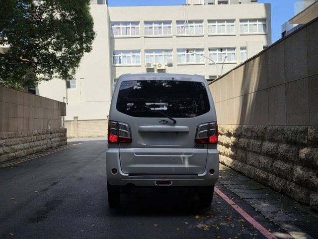 A180 凌力八人座~里程7千~有定速 盲點 影音導航 抬顯...~實車在店  原廠保固中!!!  第3張相片