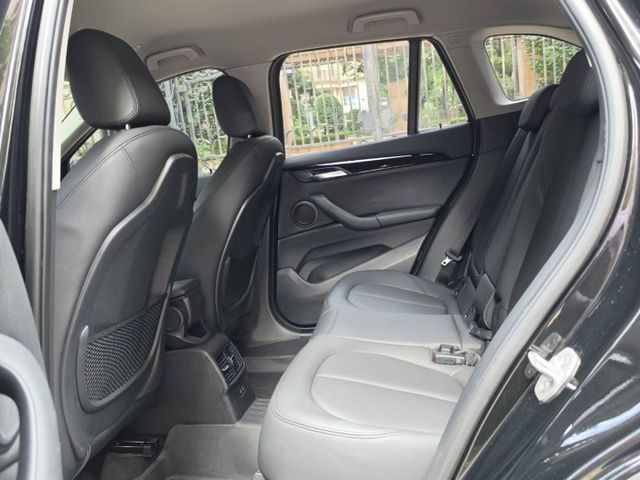 X1 SDRIVE18i~原鈑件 內外超漂亮~實車在店  第10張相片