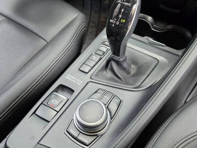 X1 SDRIVE18i~原鈑件 內外超漂亮~實車在店  第14張相片