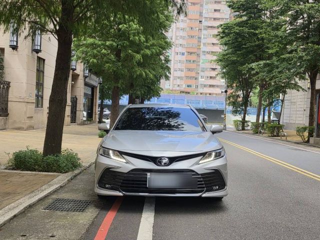 尊爵版~都在原廠保養  原鈑件 大空間~實車在店  第2張相片