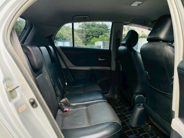 優質代步車、G版、免鑰匙啟動、音響快控、安卓機、APPLE CARPLAY、全車原版件、一手車自用車  第13張相片