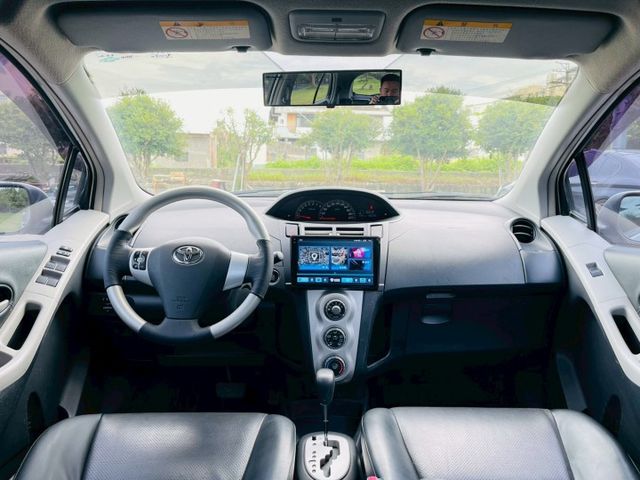 優質代步車、G版、免鑰匙啟動、音響快控、安卓機、APPLE CARPLAY、全車原版件、一手車自用車  第15張相片