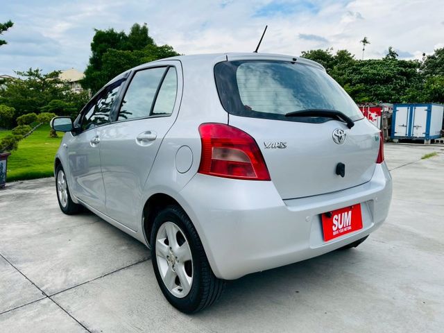優質代步車、G版、免鑰匙啟動、音響快控、安卓機、APPLE CARPLAY、全車原版件、一手車自用車  第18張相片