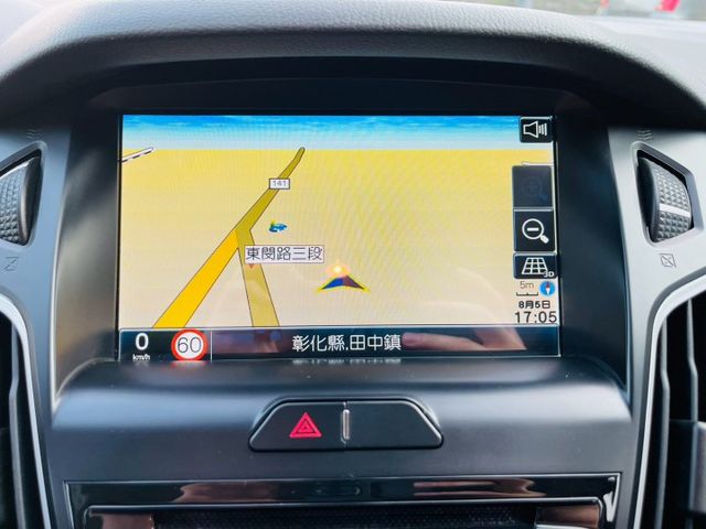 1.5渦輪增壓、僅跑4萬公里!!! 里程履約保證!!! 一手車、內裝氣氛像新的一樣  第10張相片
