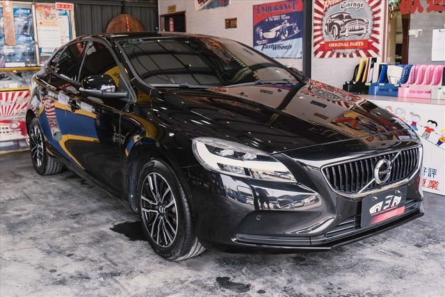 2017式 富豪 V40 T3 1.5  第1張相片