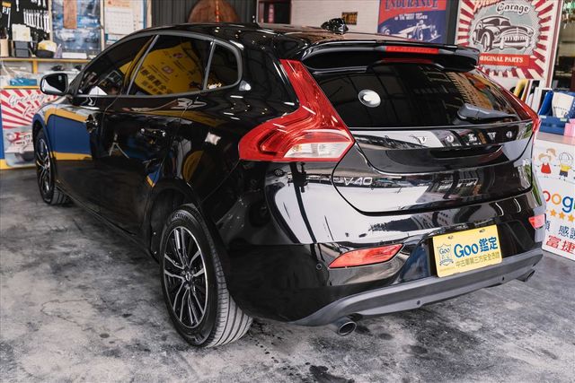 2017式 富豪 V40 T3 1.5  第2張相片