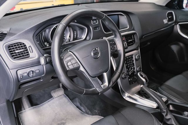 2017式 富豪 V40 T3 1.5  第9張相片