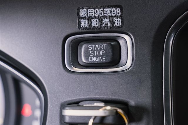 2017式 富豪 V40 T3 1.5  第12張相片