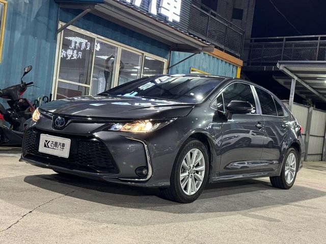 TOYOTA豐田 ALTIS  第1張相片