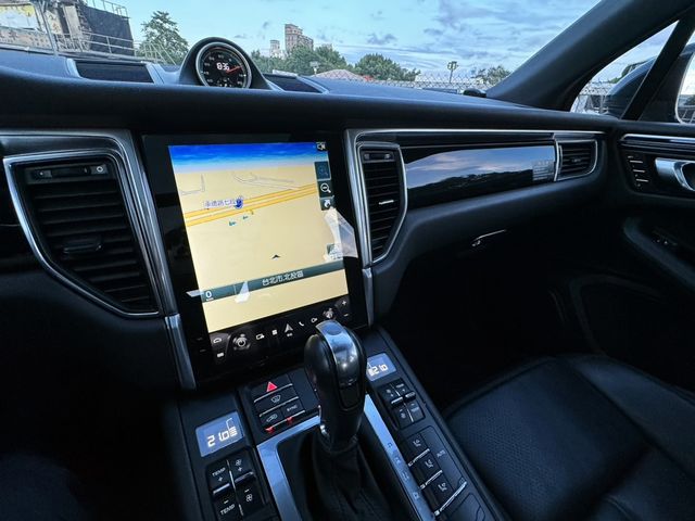 PORSCHE保時捷 MACAN S  第16張相片
