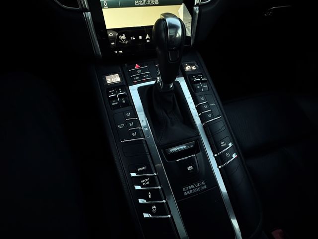 PORSCHE保時捷 MACAN S  第17張相片