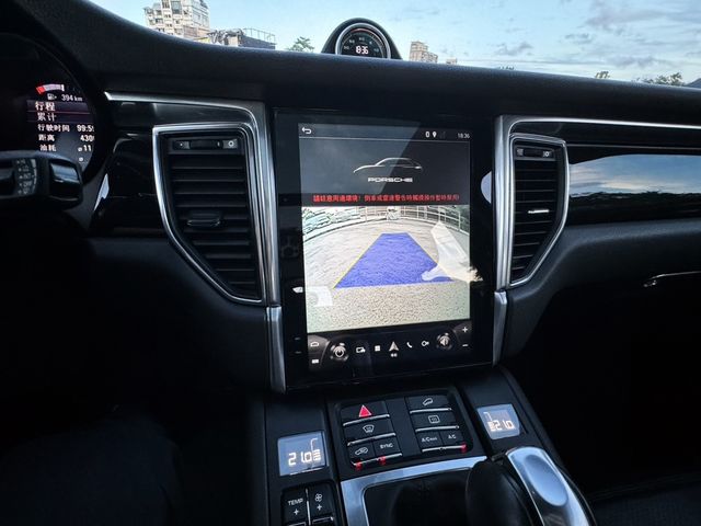 PORSCHE保時捷 MACAN S  第18張相片