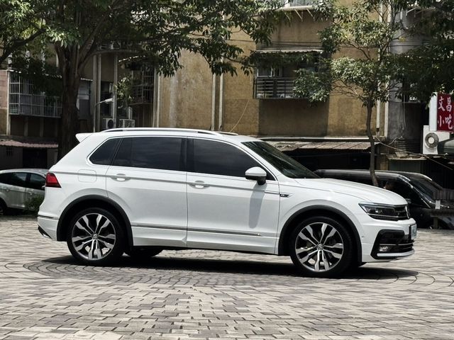 VOLKSWAGEN福斯 TIGUAN  第3張相片