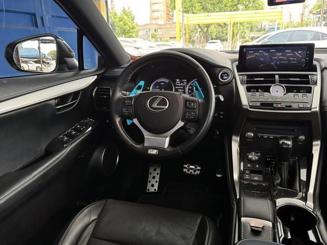LEXUS凌志 NX300H  第9張相片