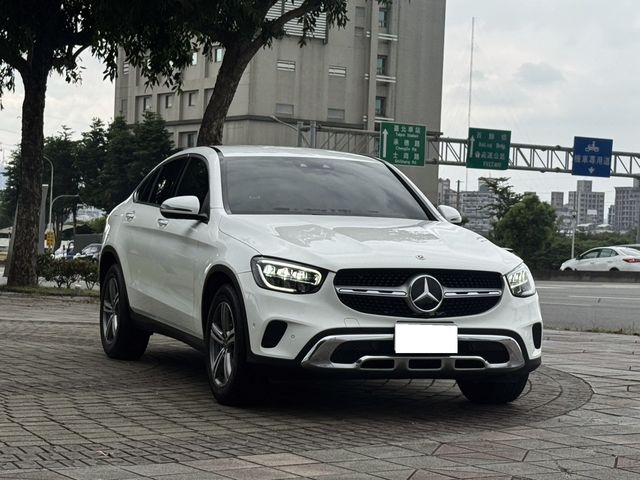M-BENZ賓士 GLC200  第2張相片