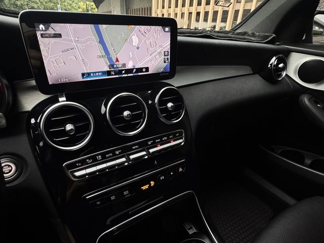 M-BENZ賓士 GLC200  第13張相片