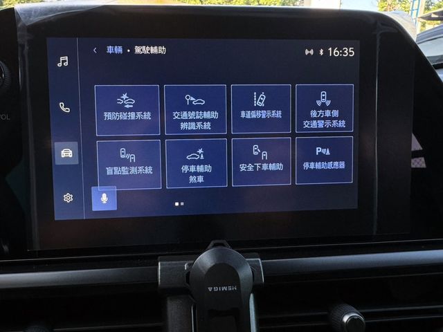 LEXUS凌志 UX300H  第16張相片