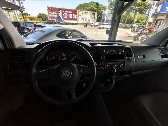 VOLKSWAGEN福斯 T6 KOMBI  第5張相片