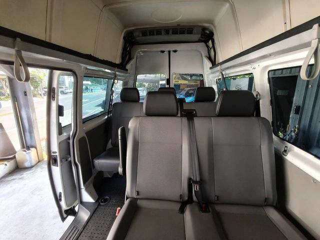 VOLKSWAGEN福斯 T6 KOMBI  第8張相片