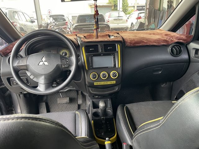 MITSUBISHI三菱 COLT PLUS  第18張相片
